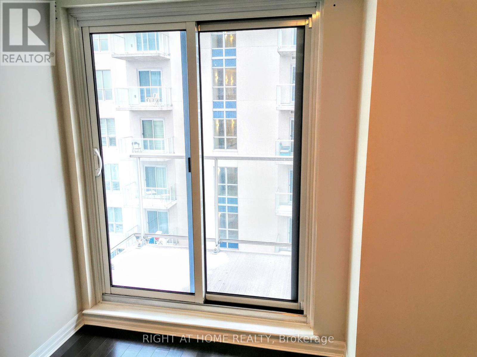 195 Besserer Street — photo 13