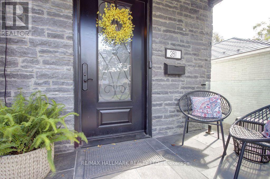 281 WARDEN AVENUE - 4
