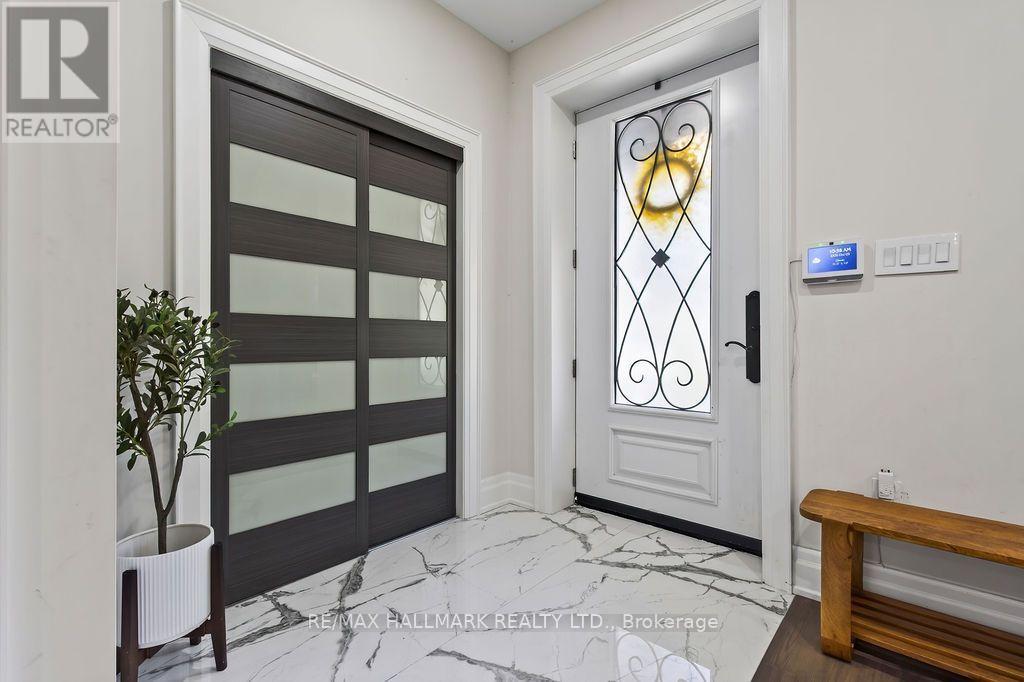 281 WARDEN AVENUE - 5