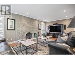 Laundry room - 49 Hetherington Crescent, Vaughan, ON L4J2M9 Photo 9