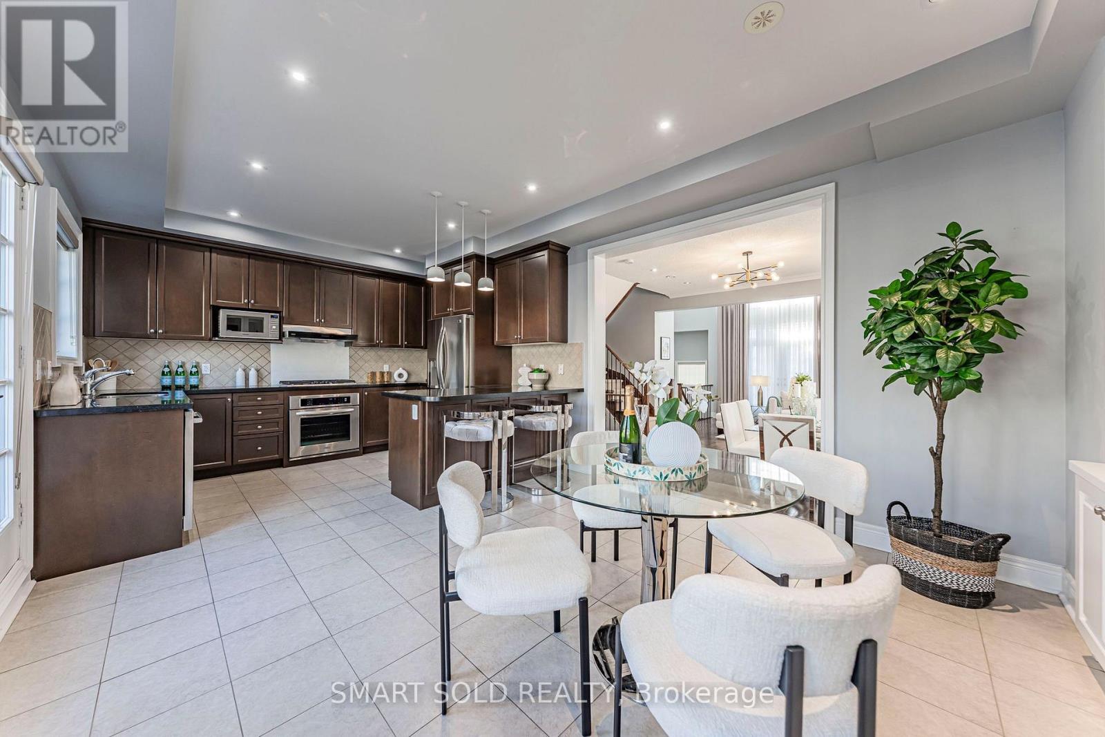 31 LORD DURHAM ROAD - 4