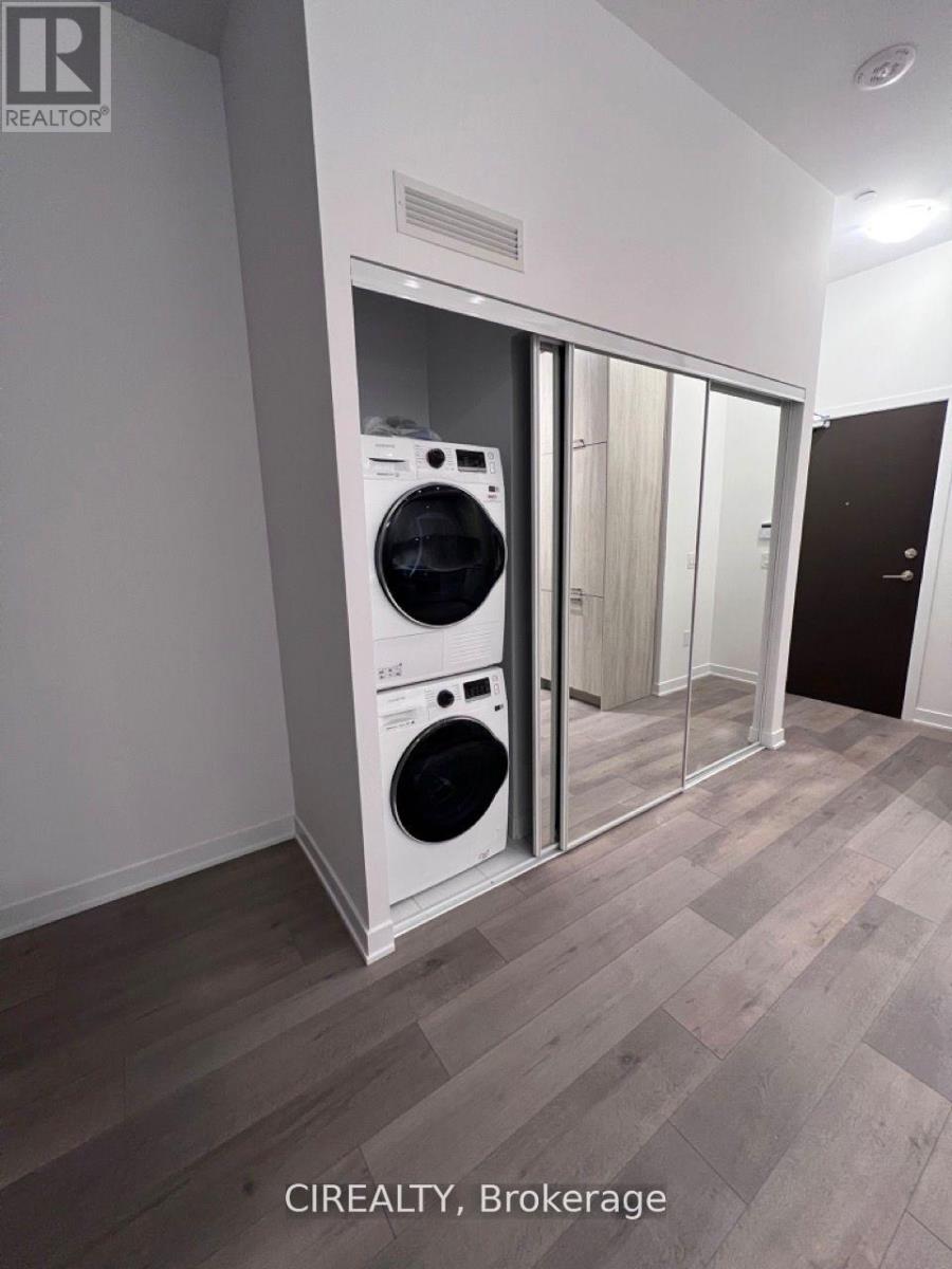 210 - 38 HONEYCRISP CRESCENT, Vaughan (Vaughan Corporate Centre) — photo 4