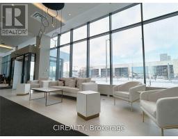 210 - 38 Honeycrisp Crescent, Vaughan, ON L4K0M8 Photo 15