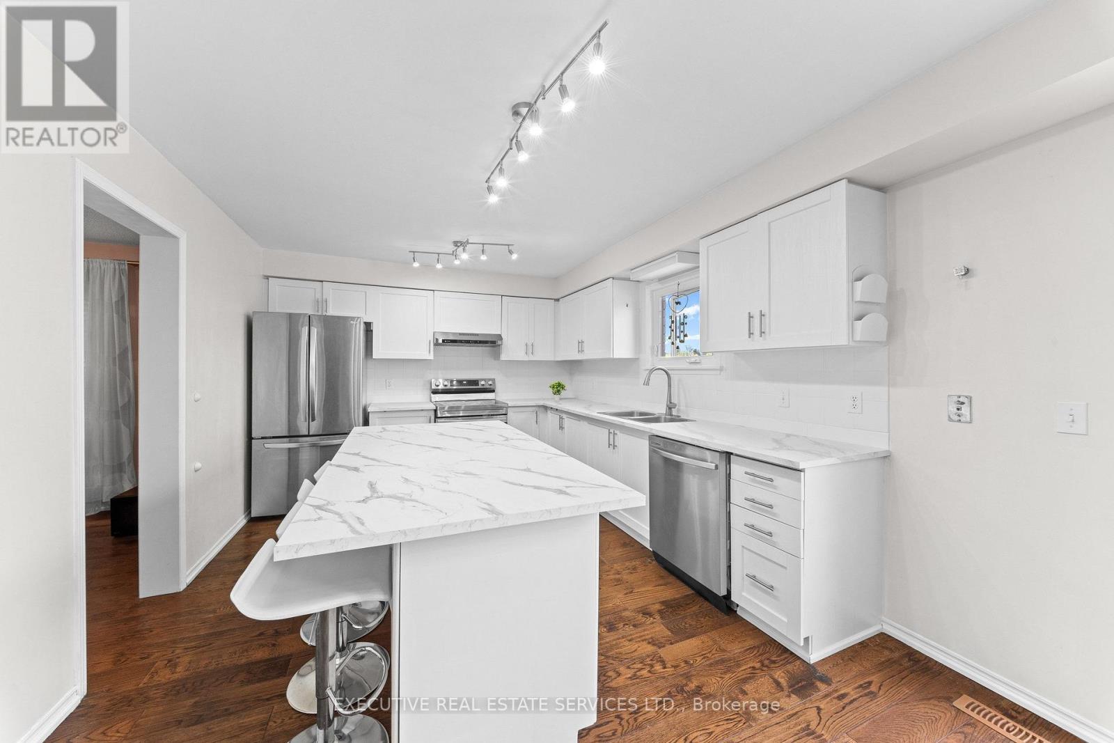 56 Pleasant Valley Place, Brampton, ON photo 14