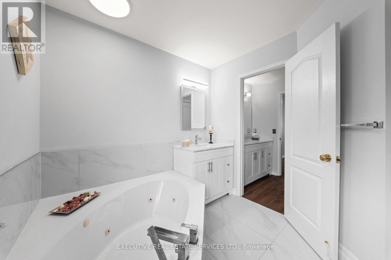 56 Pleasant Valley Place, Brampton, ON photo 26