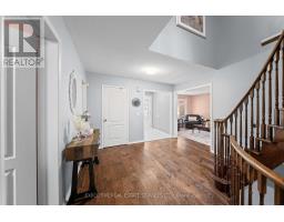 Primary Bedroom - 56 Pleasant Valley Place, Brampton, ON L6S5S1 Photo 9
