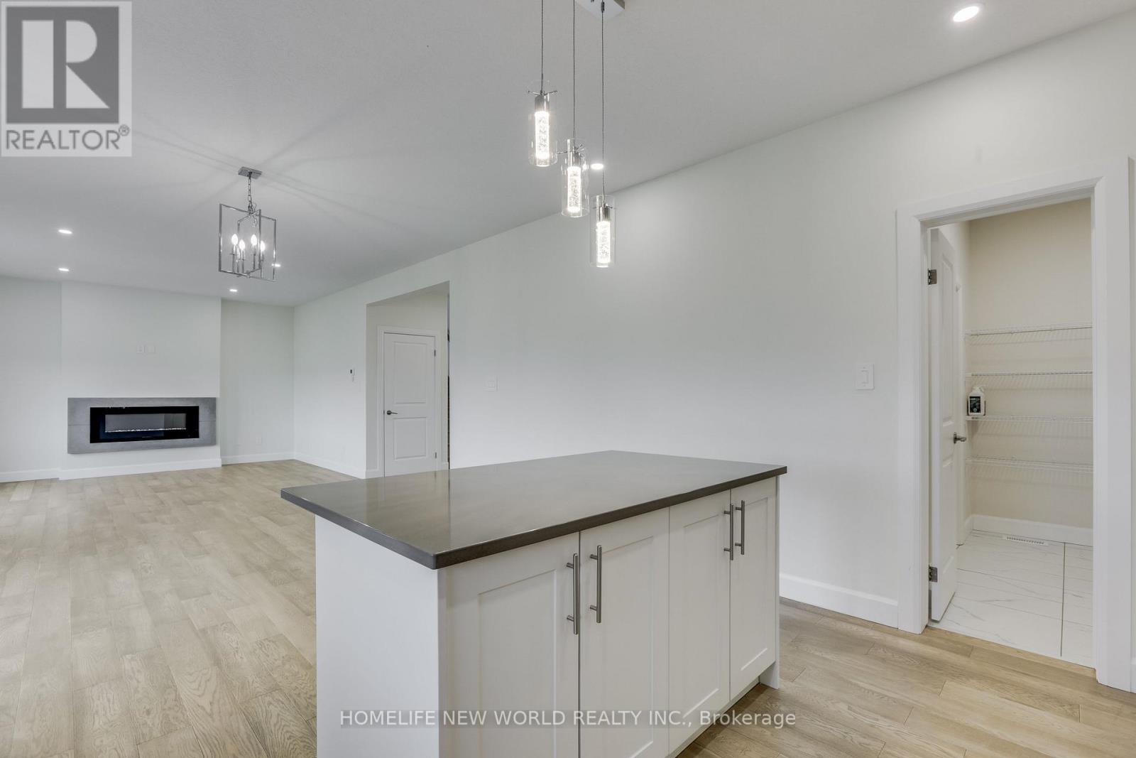 70 Optimist Drive, Southwold, ON photo 15