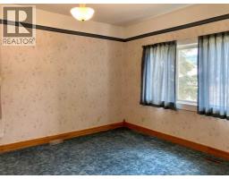 12165 21 Avenue, Blairmore, AB T0K0E0 Photo 11