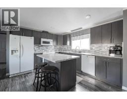 Living room - 164 Caouette Crescent, Fort Mcmurray, AB T9K2H5 Photo 9