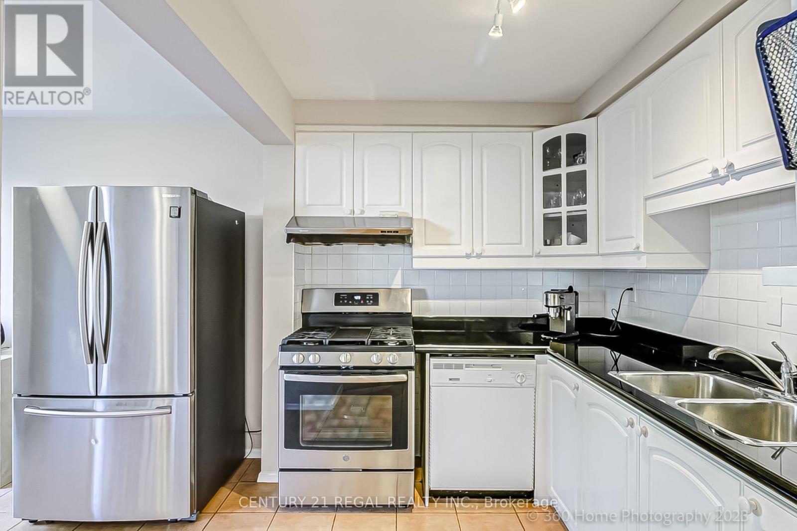 107 - 126 DUSAY PLACE, Toronto (L'Amoreaux) — photo 4