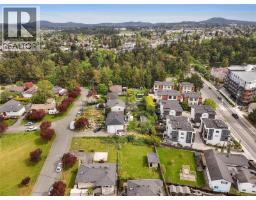 1079 Gosper Cres, Esquimalt, BC V9A4J2 Photo 16