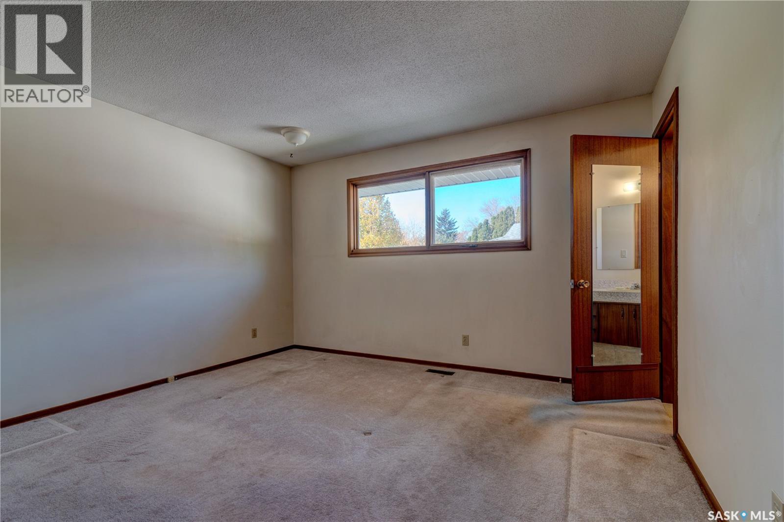 5 Wheaton CRESCENT - 24