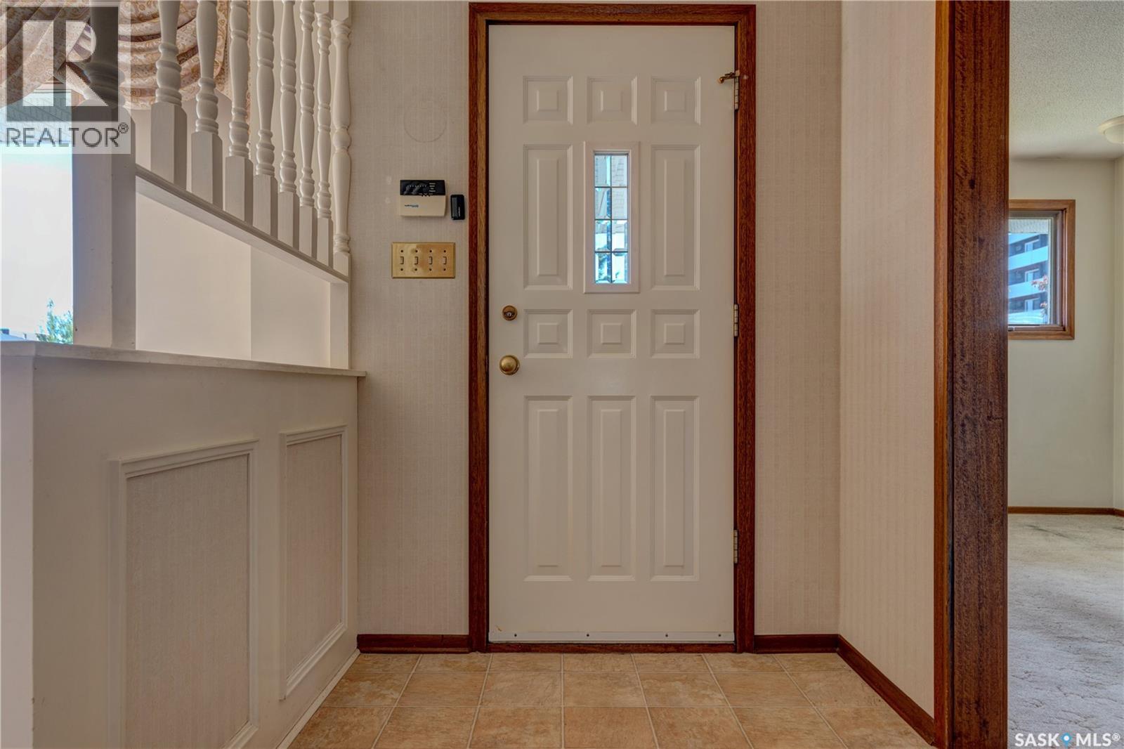 5 Wheaton CRESCENT - 5