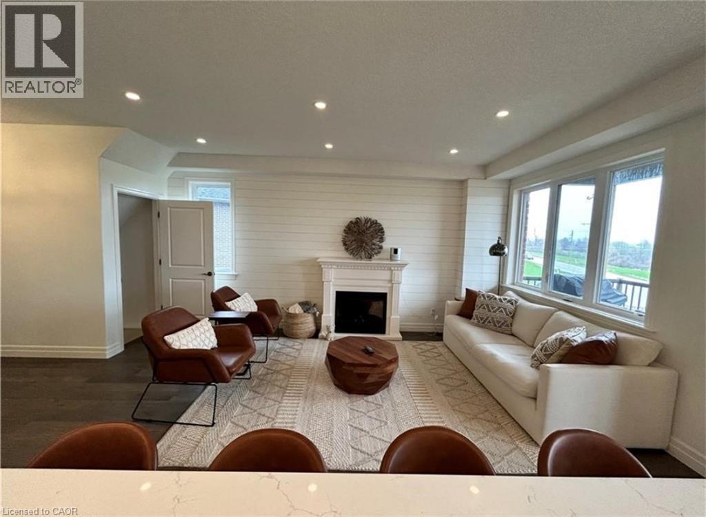 111 VILLAGE Road, Wellesley — photo 9