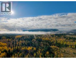 25 Cariboo 97 Highway, 100 Mile House, BC V0K2E1 Photo 11
