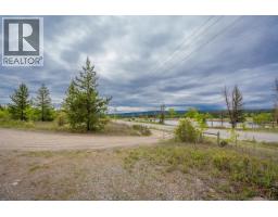 25 Cariboo 97 Highway, 100 Mile House, BC V0K2E1 Photo 23