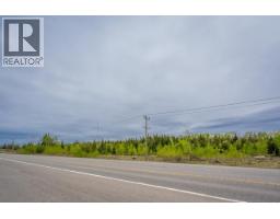 25 Cariboo 97 Highway, 100 Mile House, BC V0K2E1 Photo 14