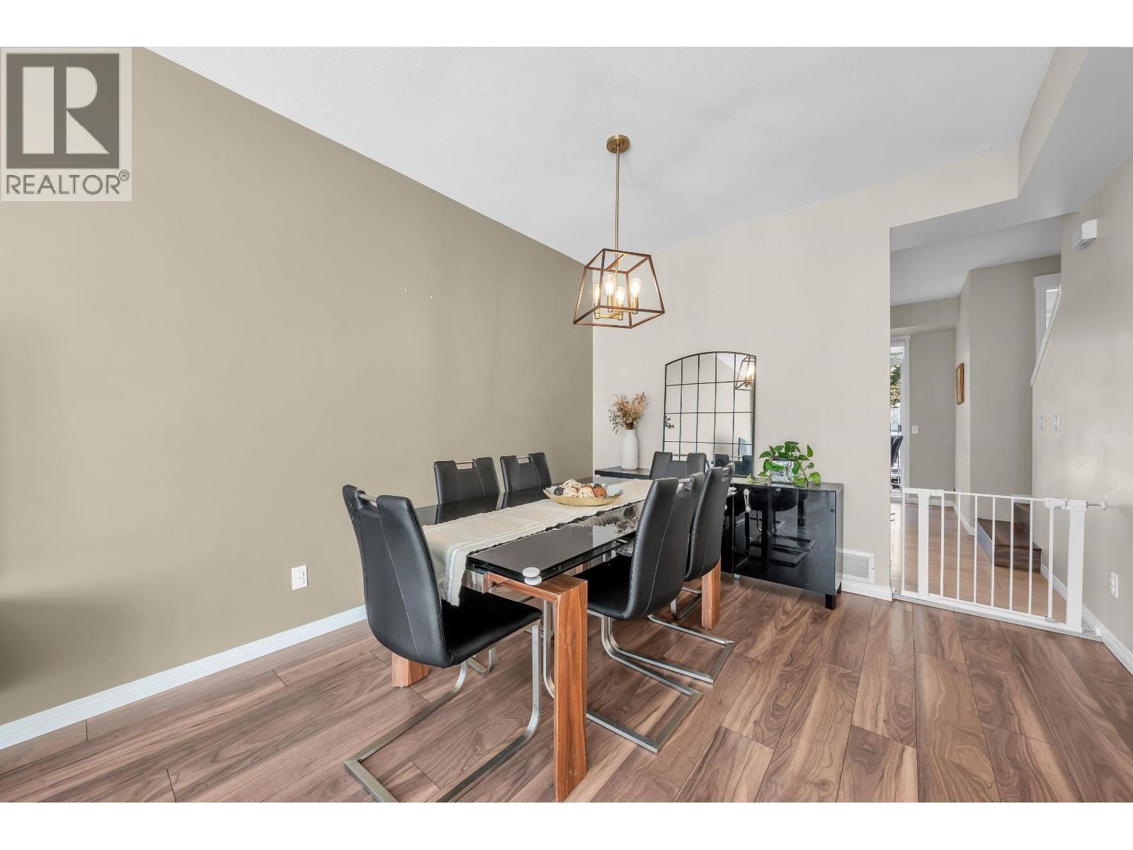 Photo of 42 6388 ALDER STREET 19