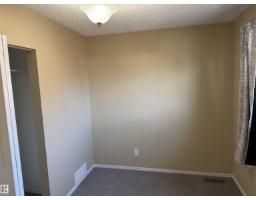 9561a 180a St Nw, Edmonton, AB T5T2Z4 Photo 10