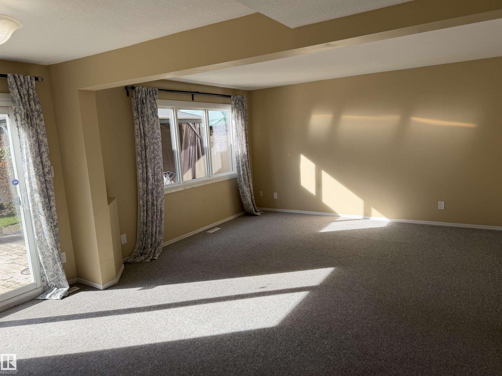 9561A 180A ST NW - 5