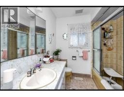 20932 Camwood Avenue, Maple Ridge, BC V2X2P1 Photo 8