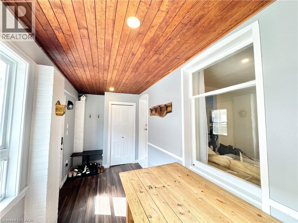 280 Douro Street — photo 7