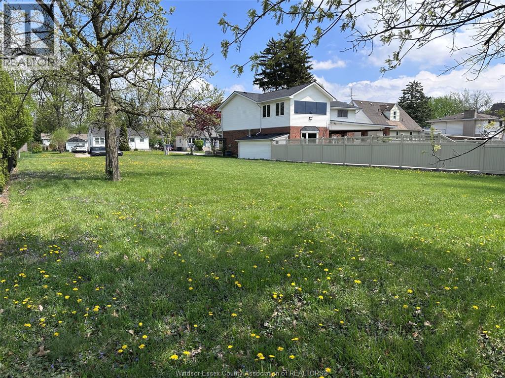 4059 Roseland Drive East — photo 15