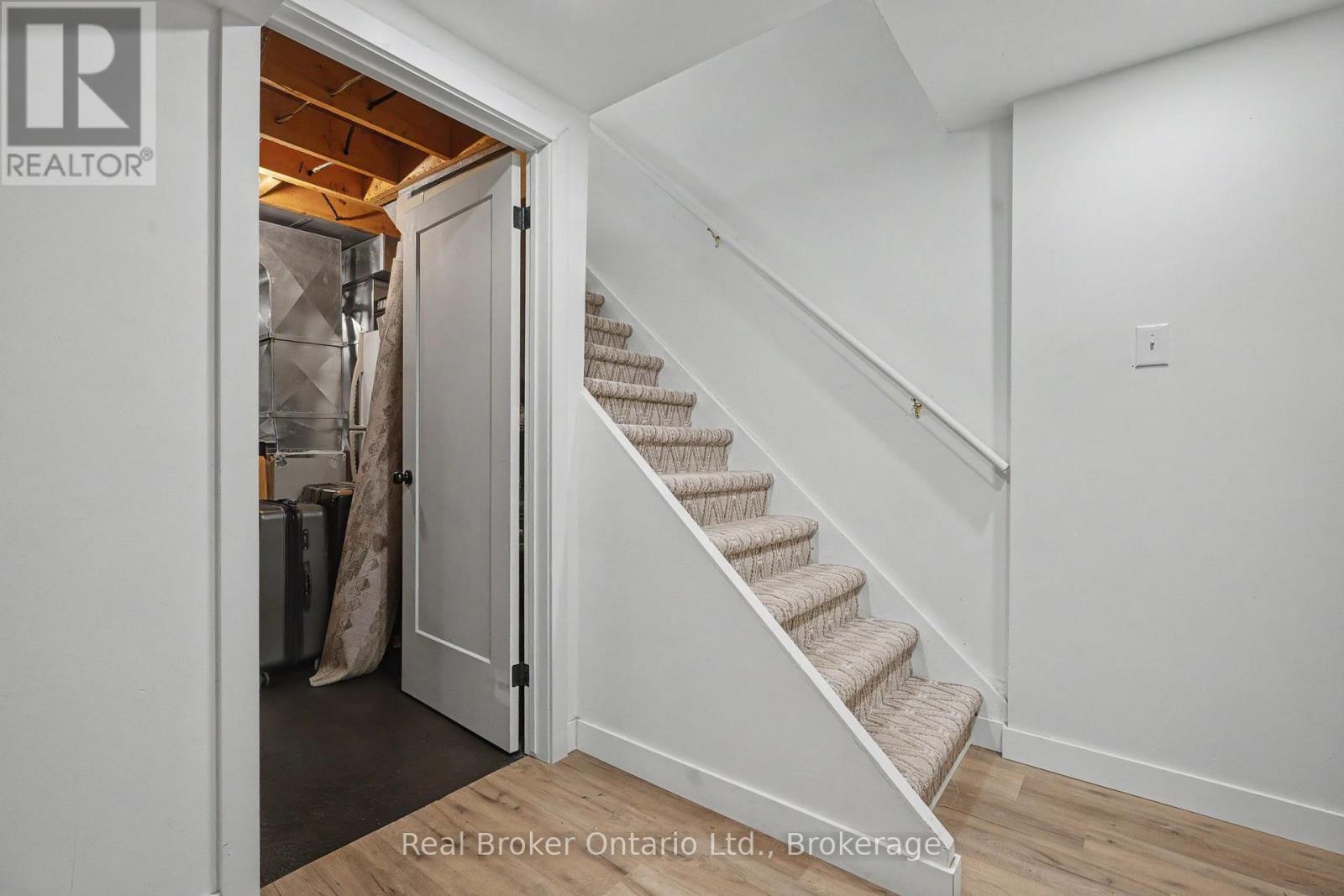 #54 5475 LAKESHORE UNIT ROAD - Image 22
