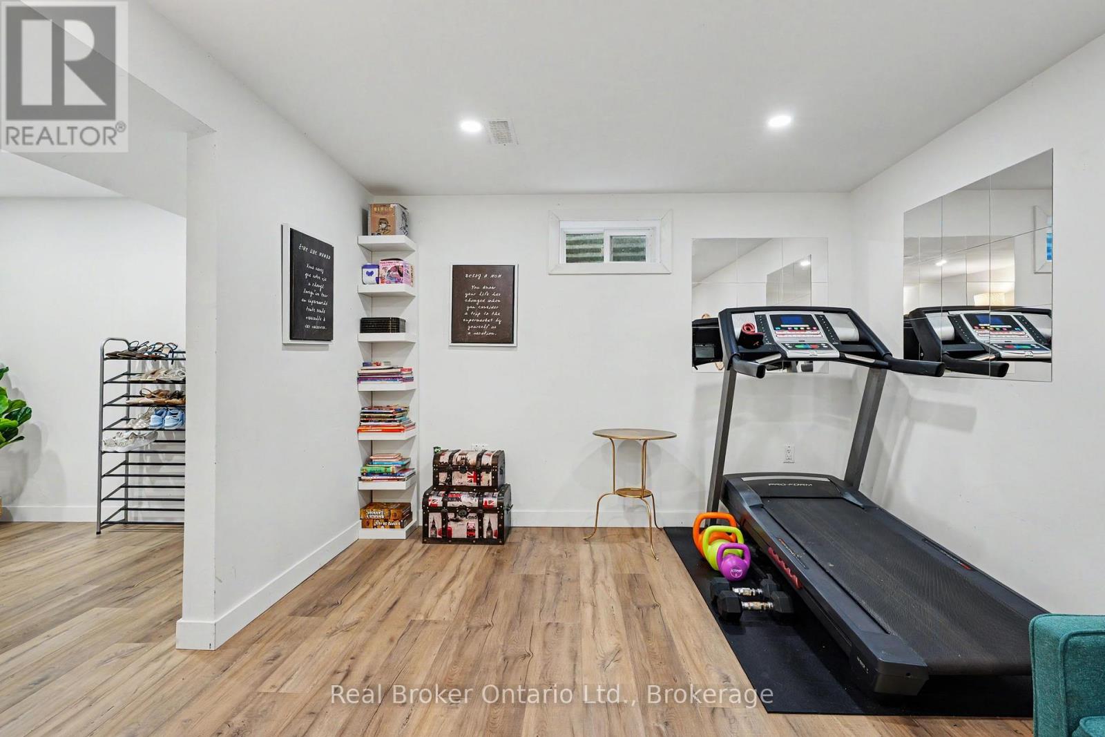 #54 5475 LAKESHORE UNIT ROAD - Image 26