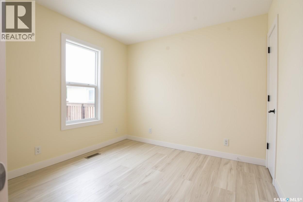 815 Elphinstone STREET, Regina — photo 9