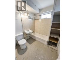 815 Elphinstone Street, Regina, SK S4T3L5 Photo 13