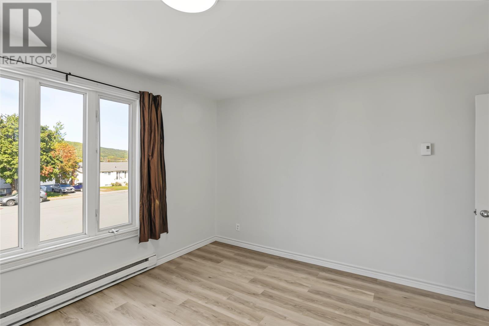 83 Viking Road - 26