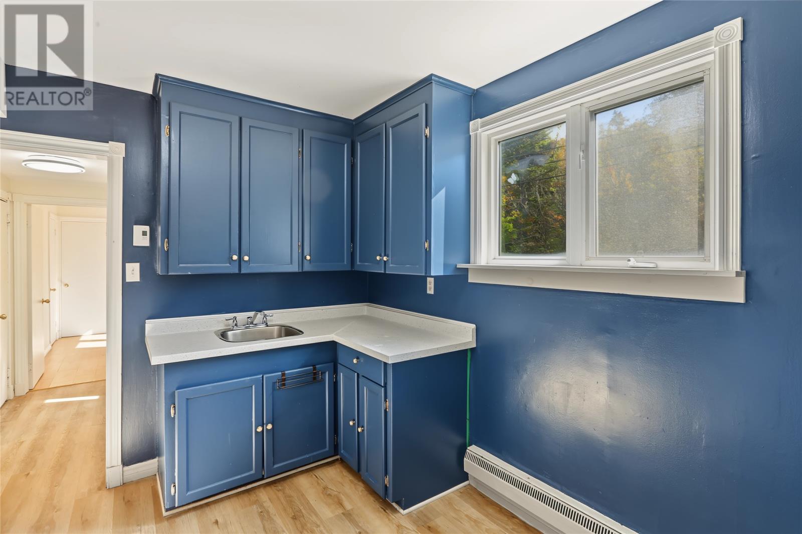 83 Viking Road - 32