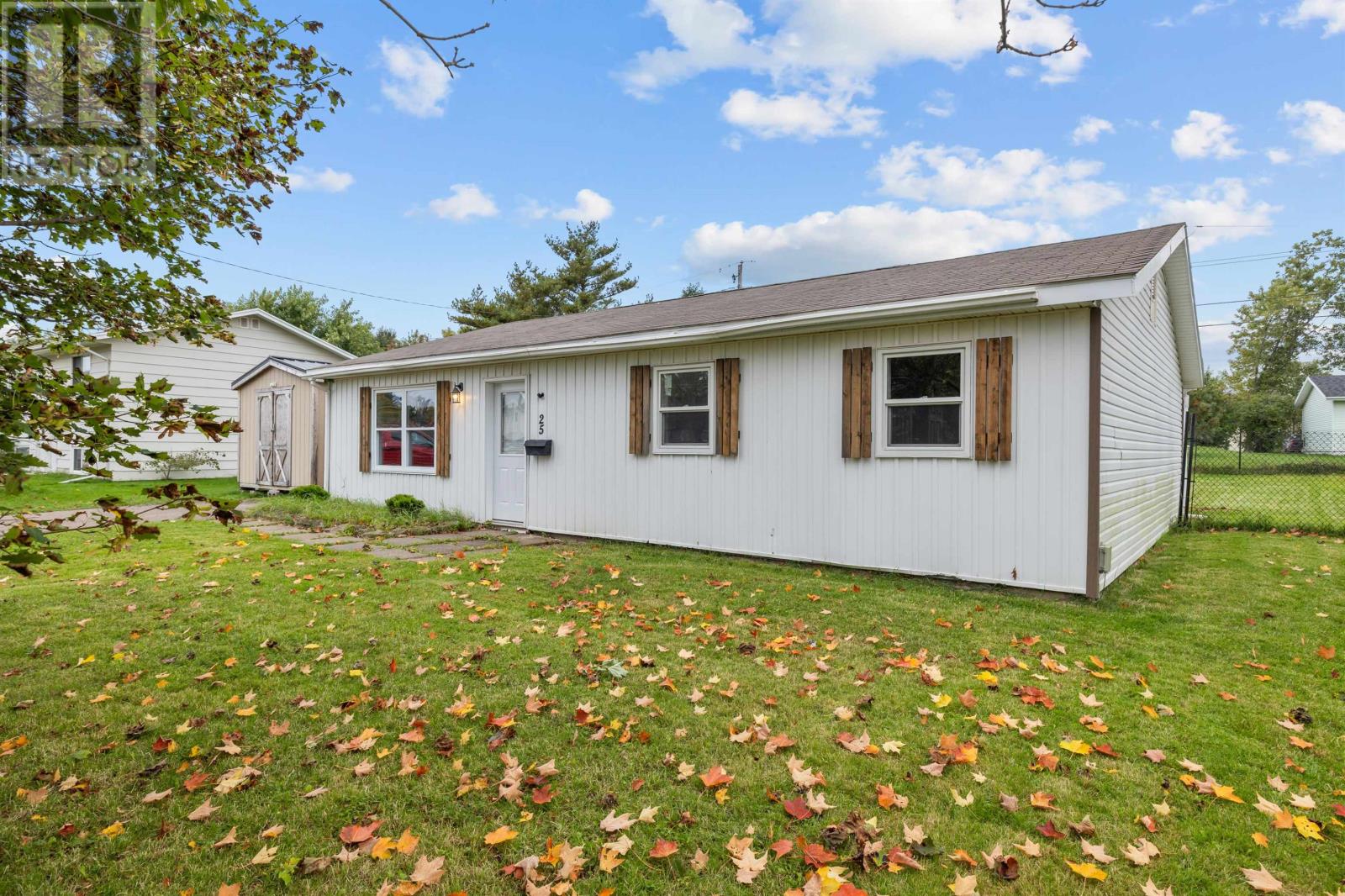 25 Andrews Court - 1