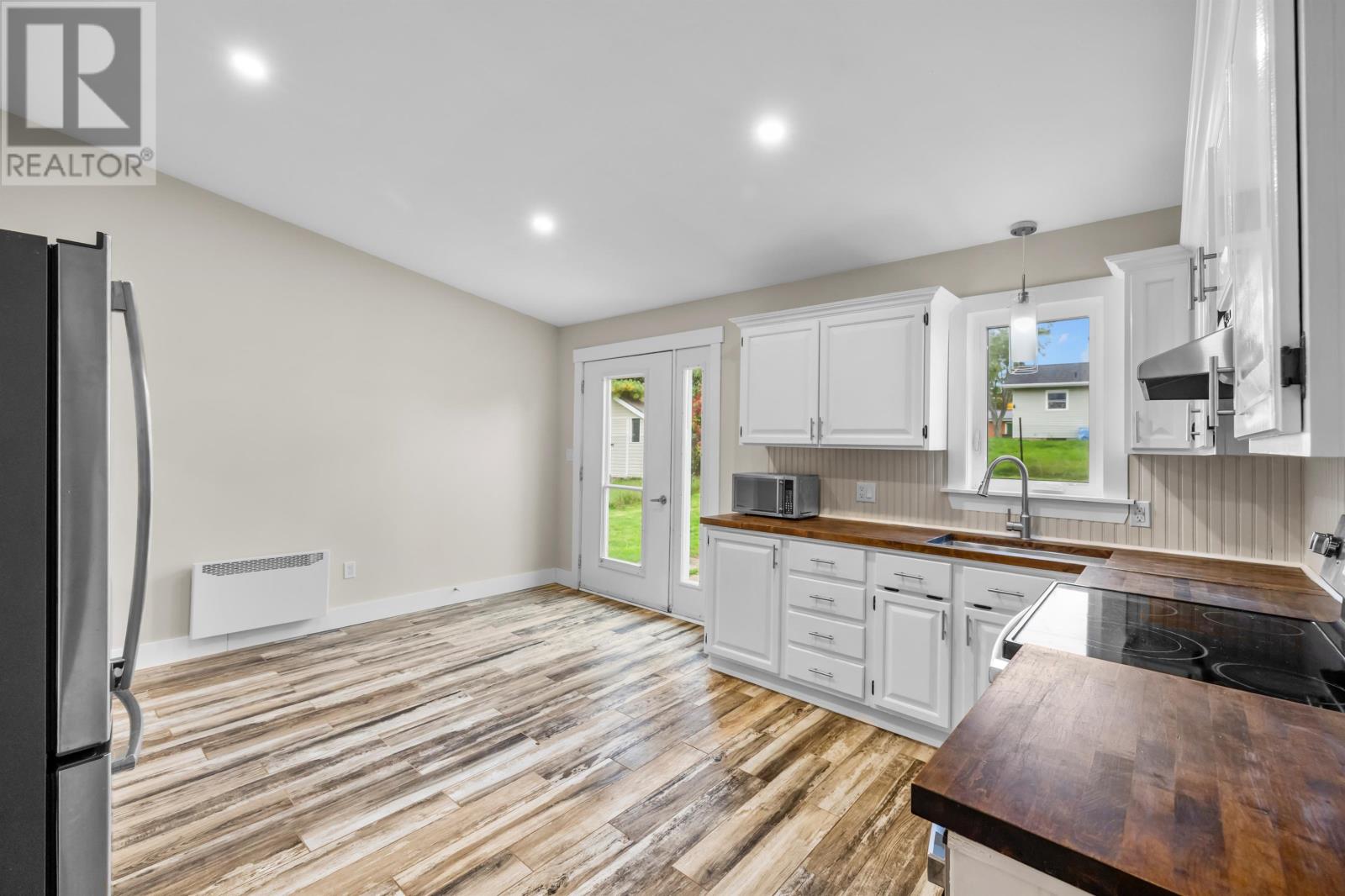 25 Andrews Court - 10