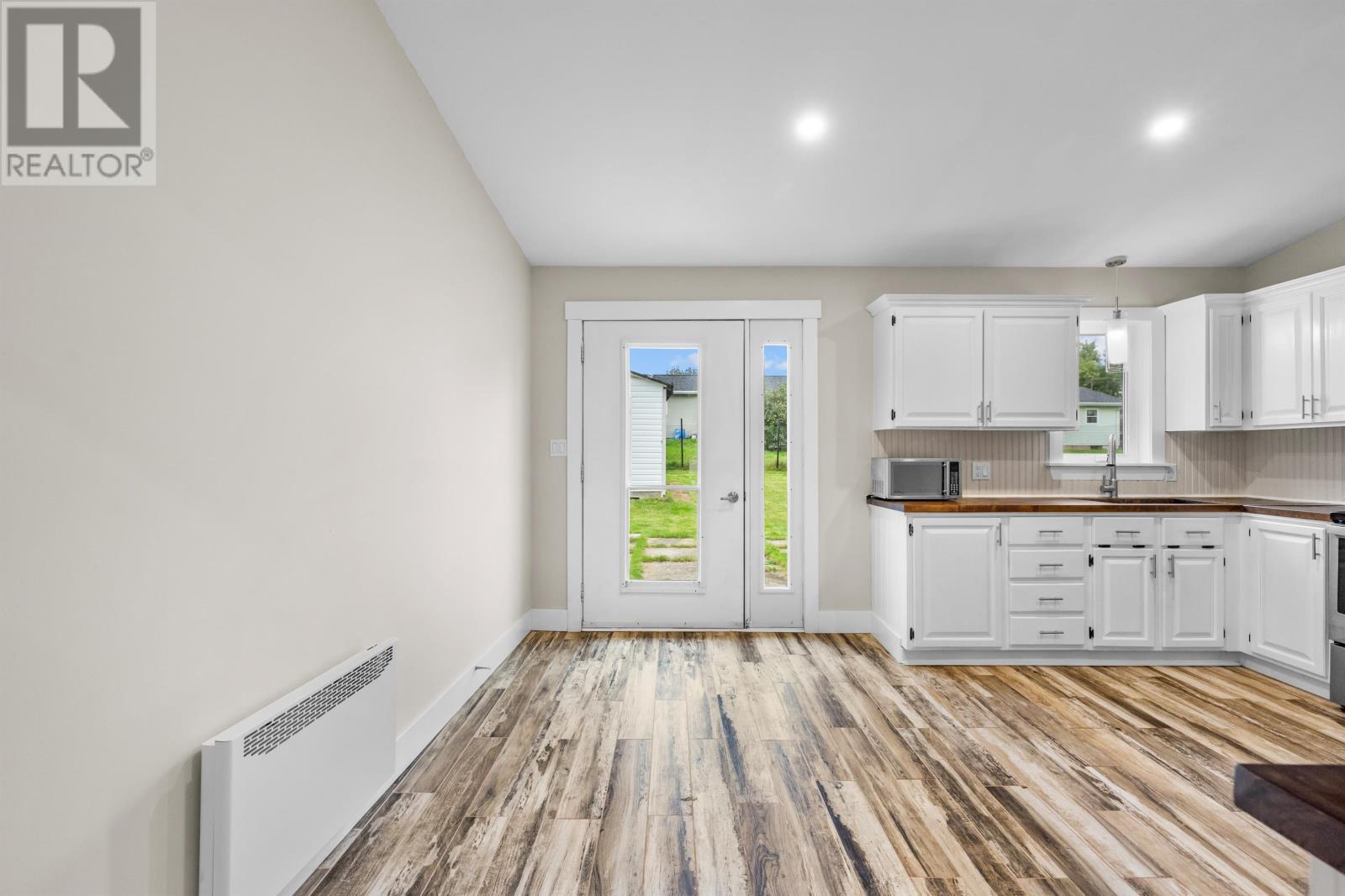 25 Andrews Court - 8