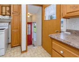 2pc Bathroom - 6 Hillier Street, Glace Bay, NS B1A1C1 Photo 11