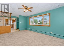 6 Hillier Street, Glace Bay, NS B1A1C1 Photo 17