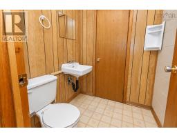 6 Hillier Street, Glace Bay, NS B1A1C1 Photo 32
