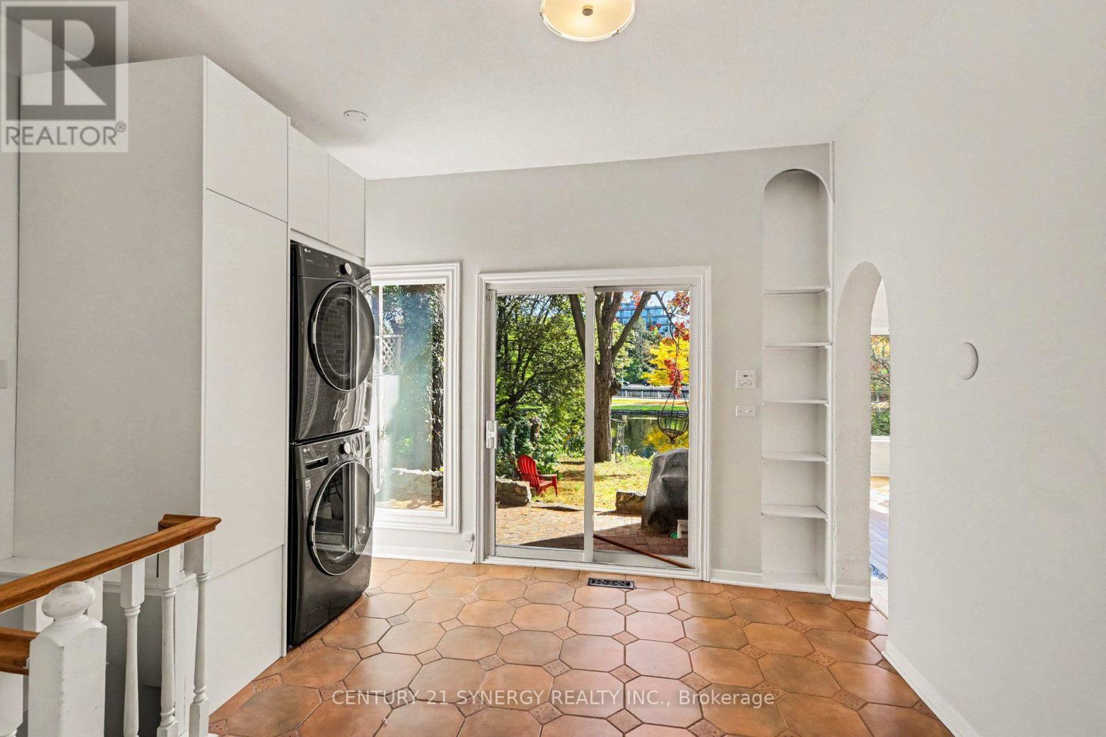 18 Wilton Crescent — photo 12