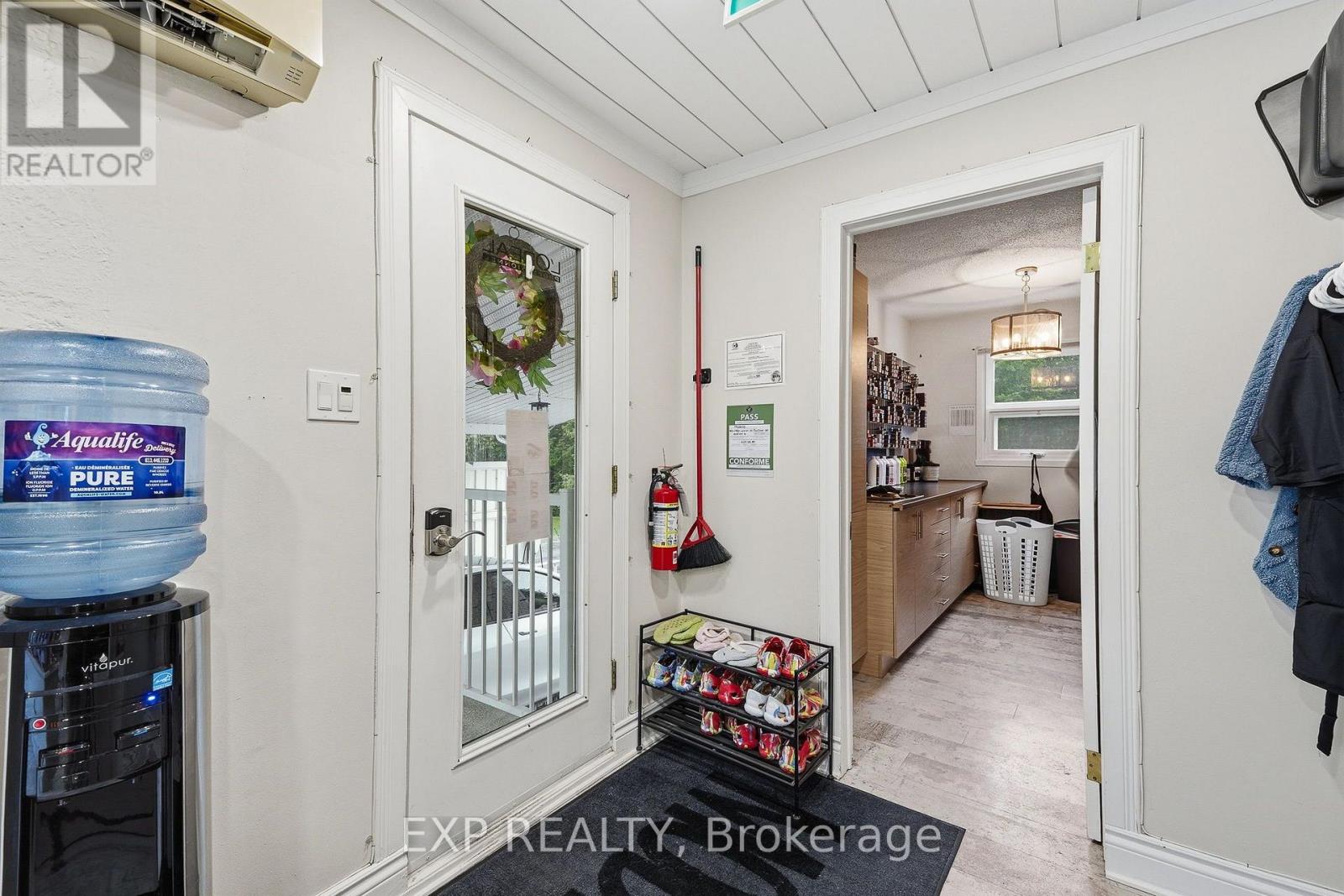 1380 Laurier Street — photo 20