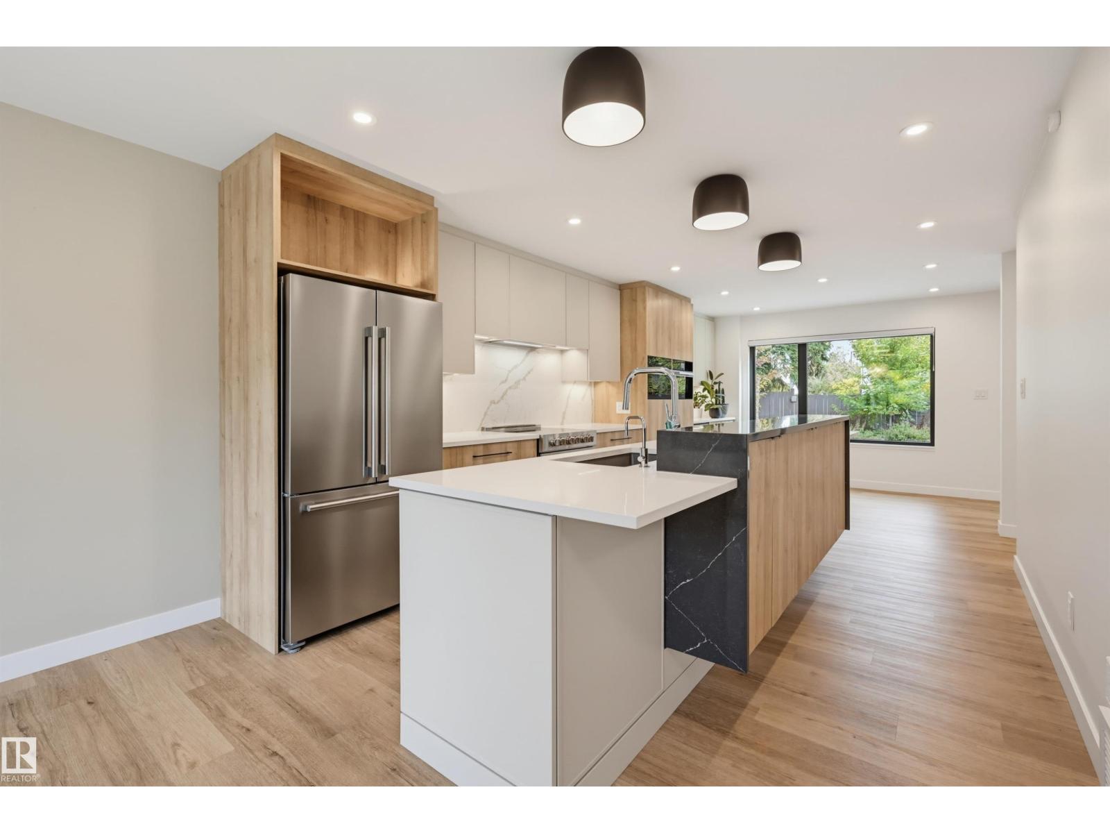 7727 139 ST NW - 27