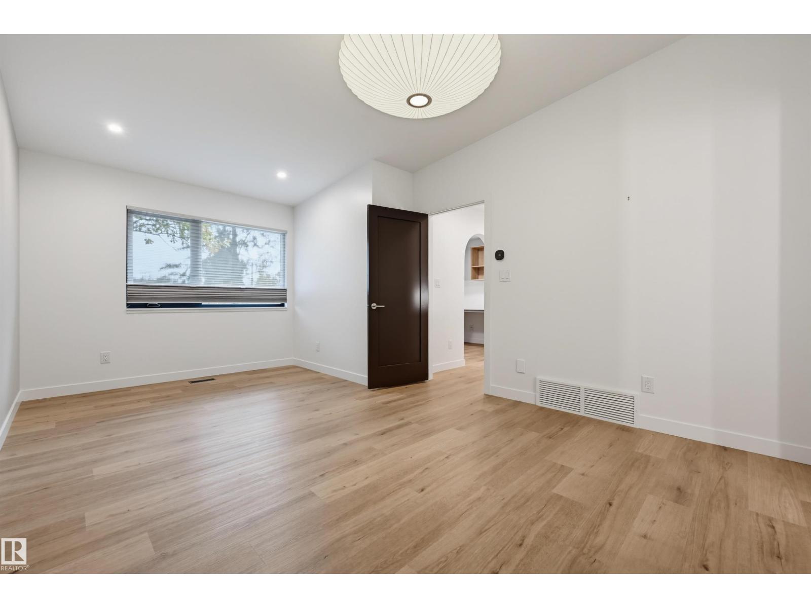 7727 139 ST NW - 47
