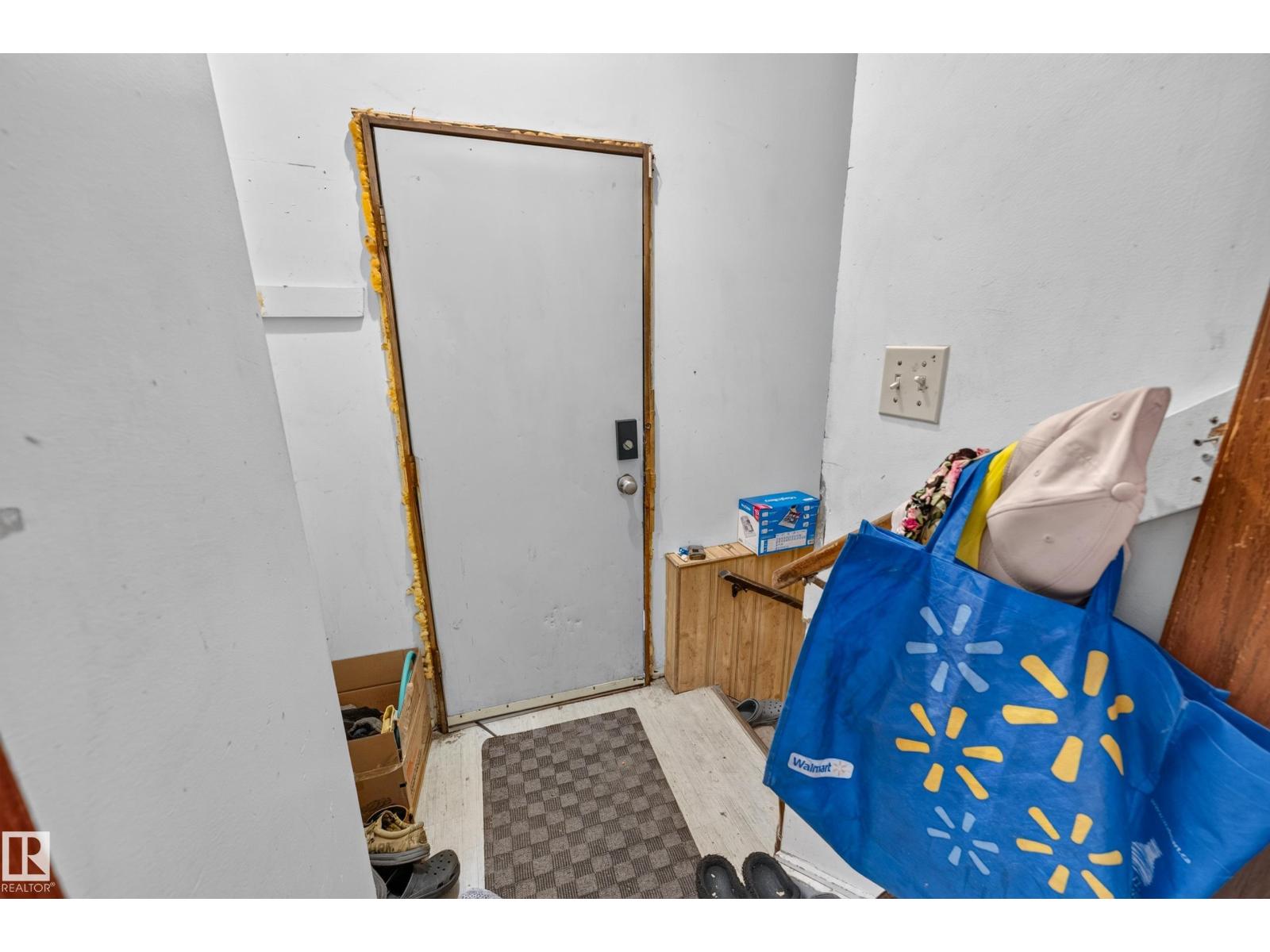 3819 17A Avenue NW, Daly Grove — photo 5 of 30: Property photo