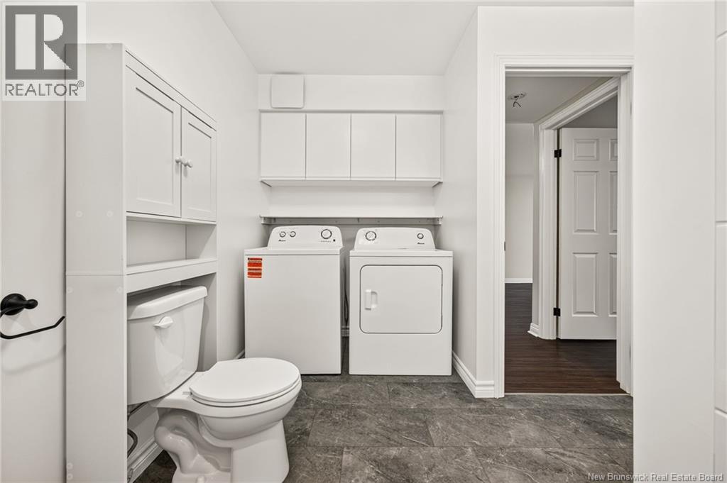 #18 84 Seaman Street - 14