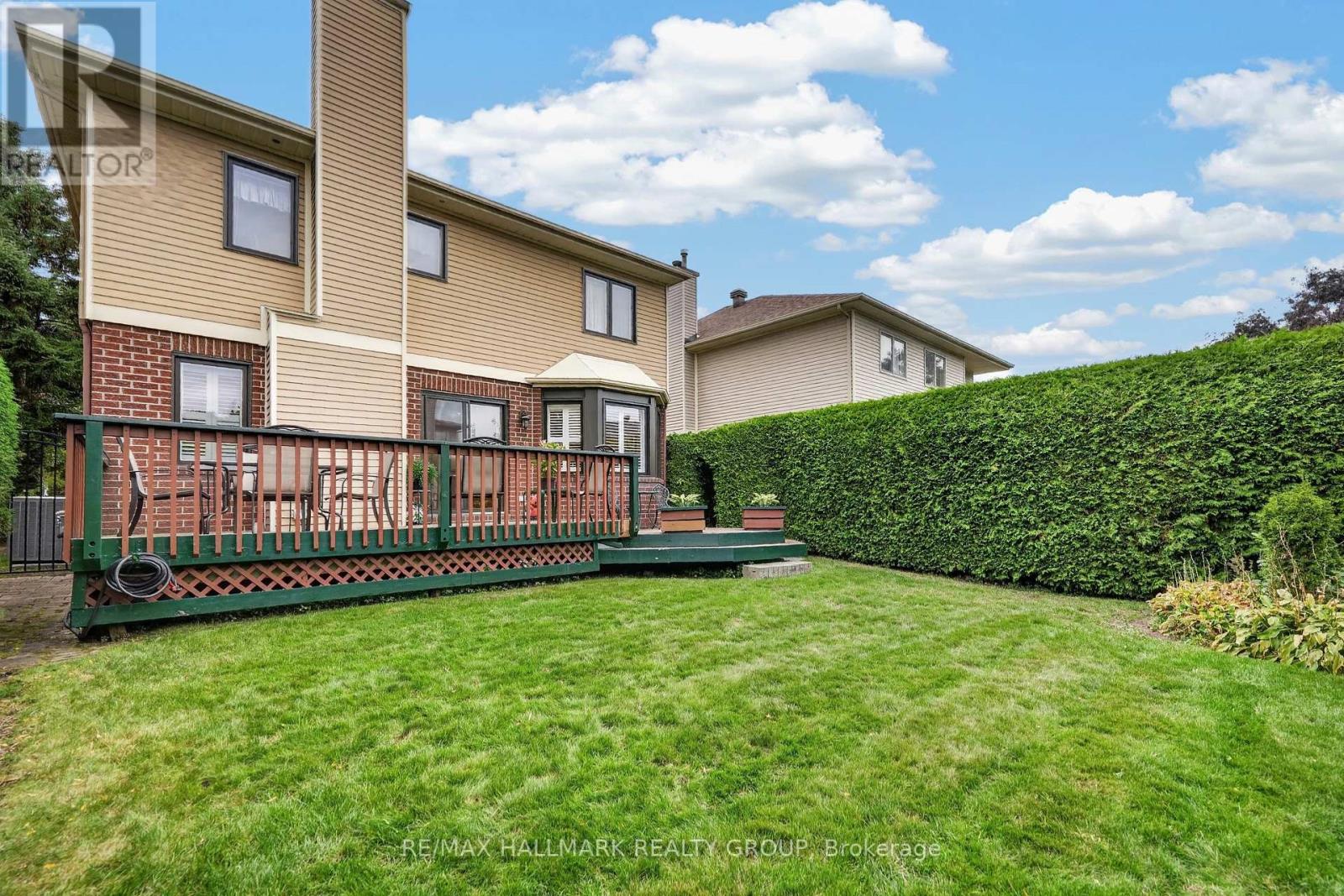 11 WYCLIFFE STREET - 33