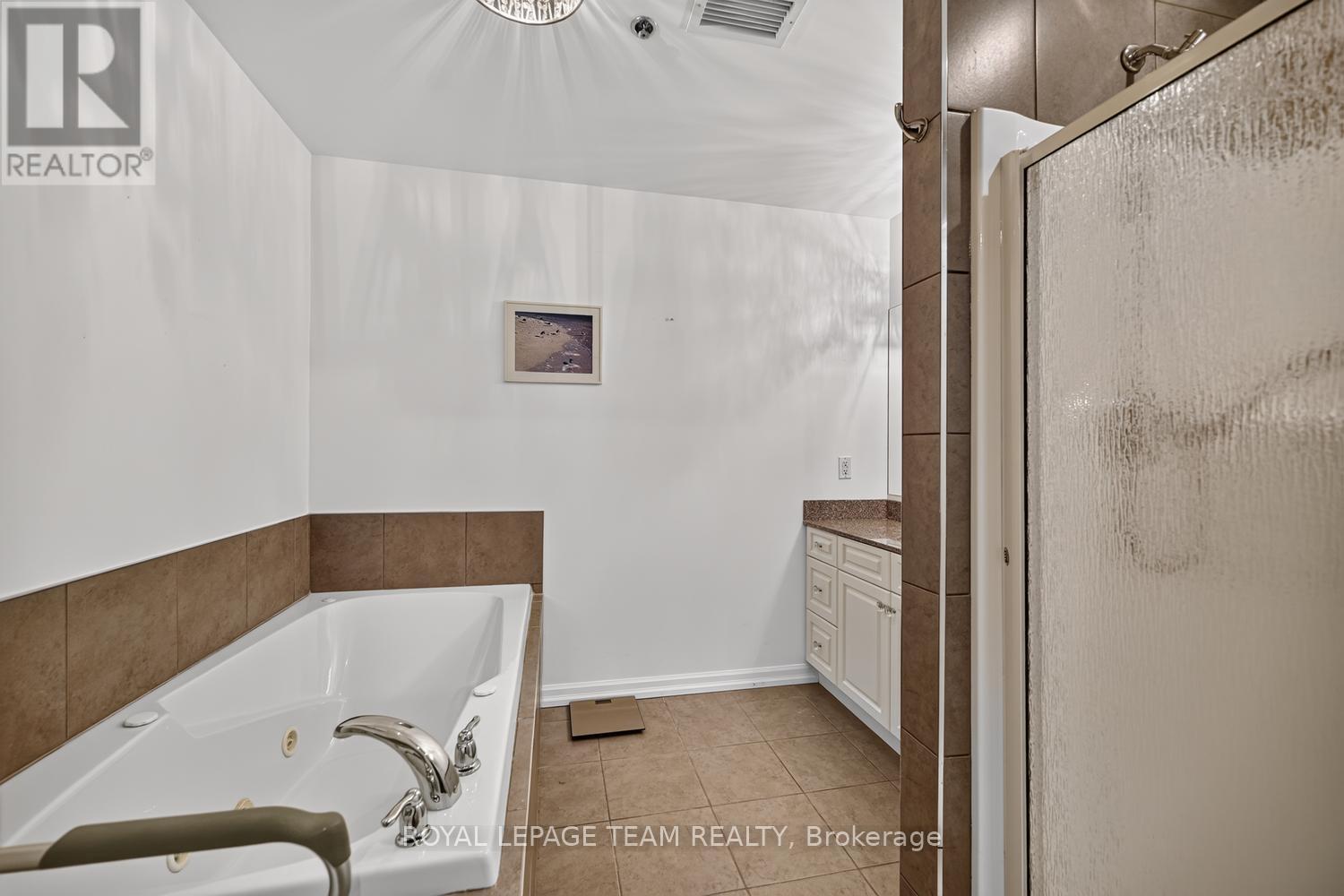 #205 175 WATER STREET W - Image 17