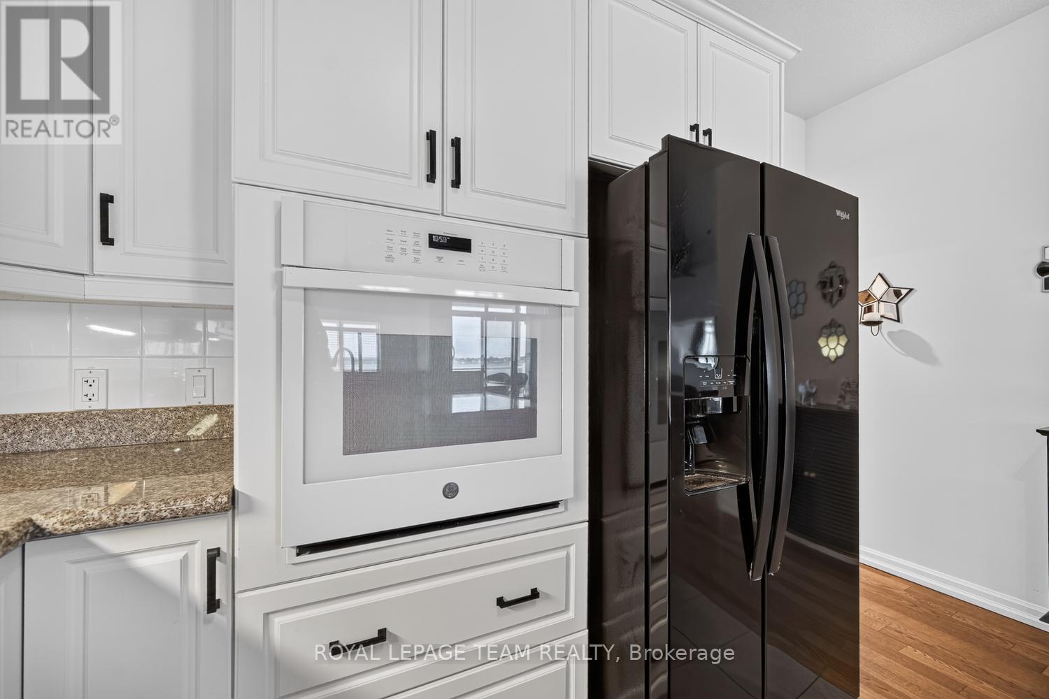 #205 175 WATER STREET W - Image 31