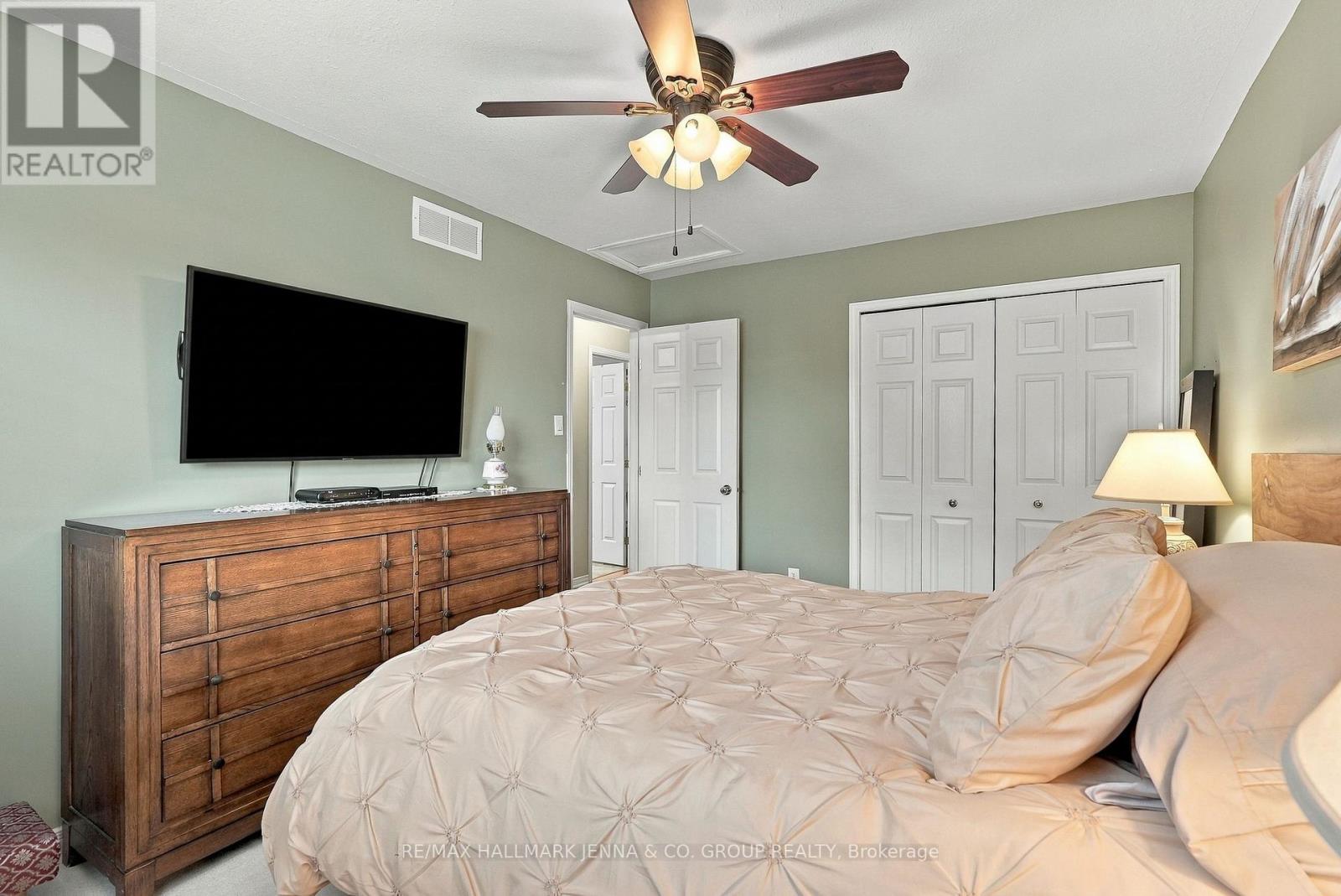 64 WHALINGS CIRCLE - 23