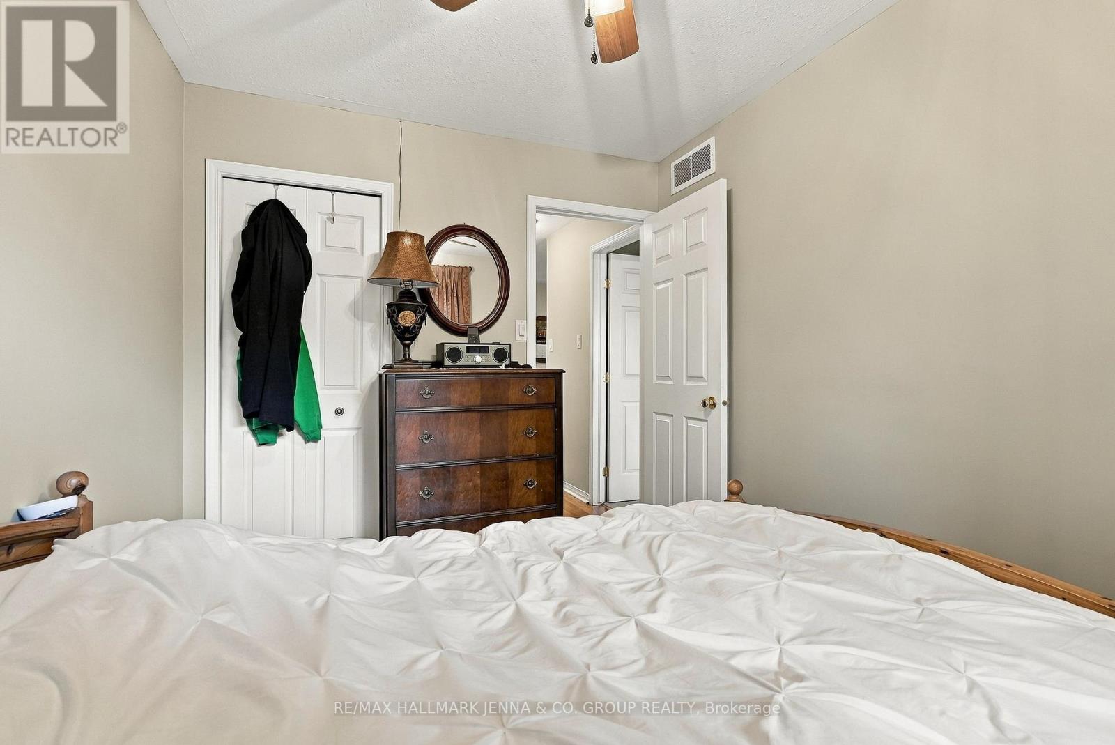 64 WHALINGS CIRCLE - Image 25